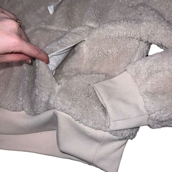 NWT ATHLETIC COLLECTION Oatmeal Teddy Pullover Jacket Size Large - Picture 4 of 9